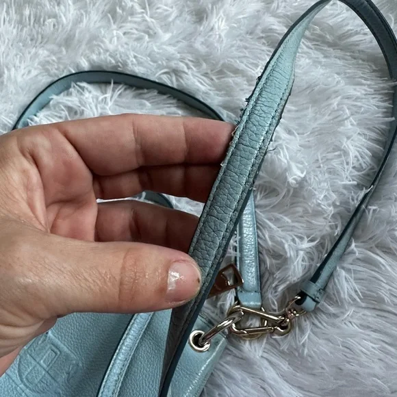 Coach Charley Embossed Horse and Carriage Pebbled Leather Crossbody Purse - Picture 5 of 9